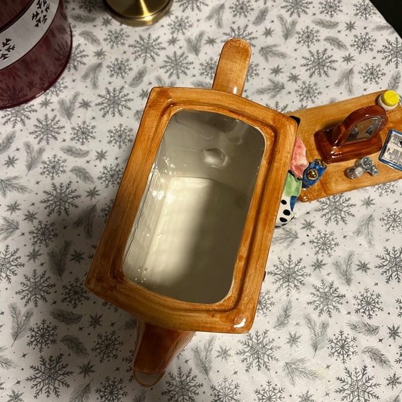 Vintage Swineside Ceramics Dresser Teapot — AS IS - Picture 10 of 11